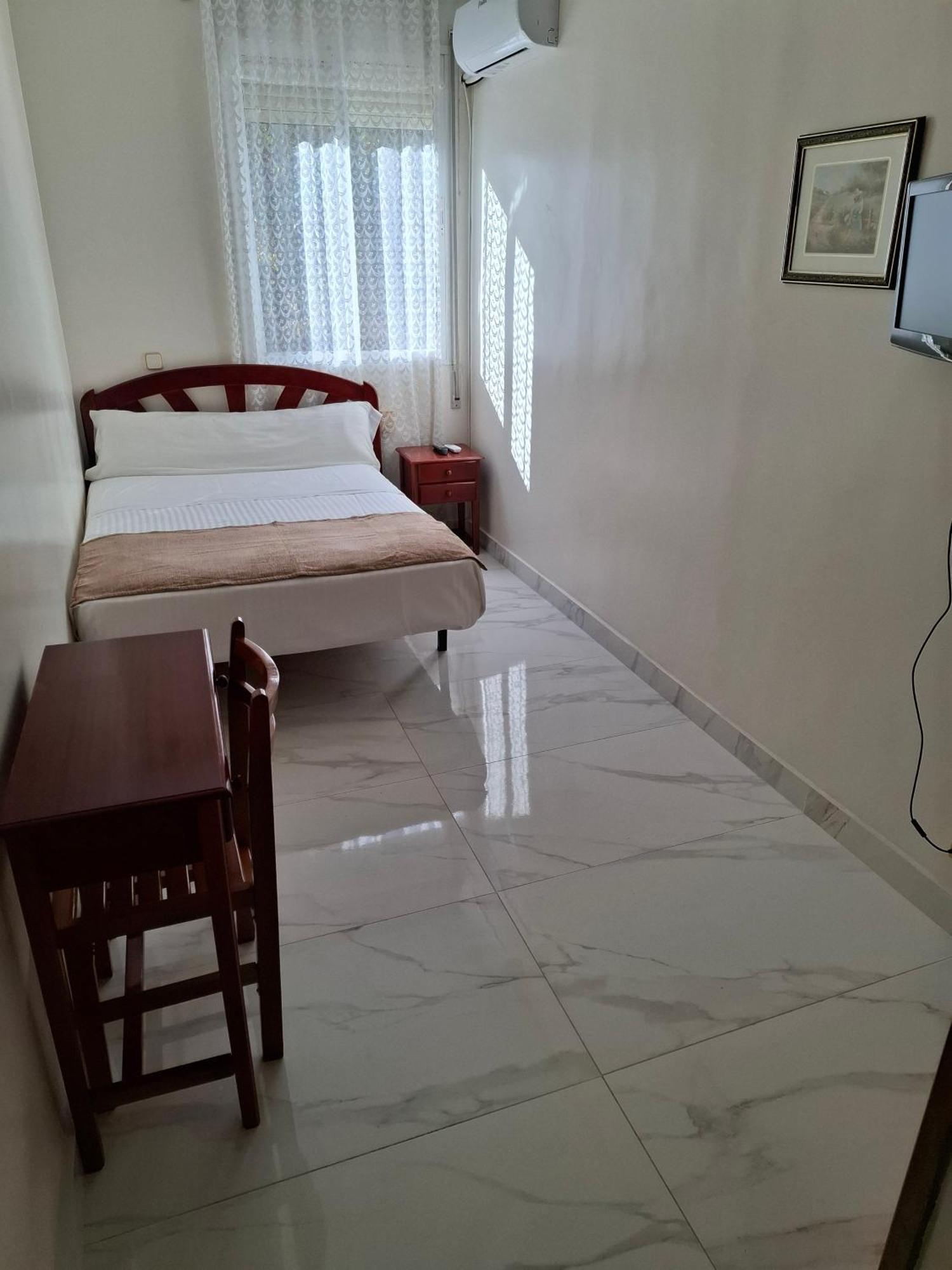 Hostal Villamanez Μαδρίτη Εξωτερικό φωτογραφία